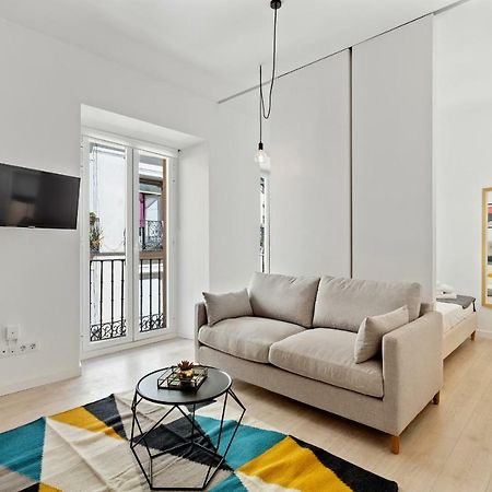 Modern 1 Bedroom Apartment Near Lavapies Мадрид Екстер'єр фото